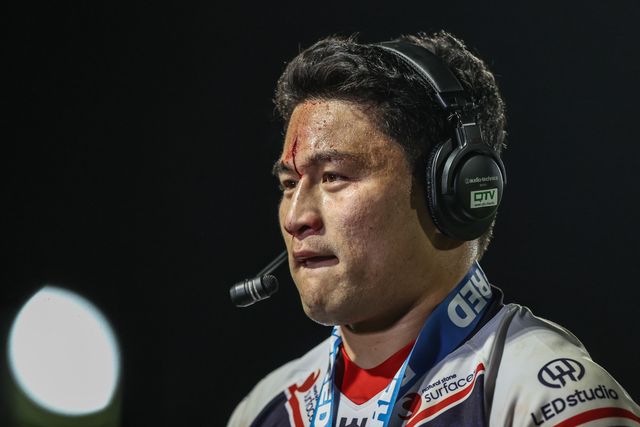 Mason Lino of Wakefield Trinity is interviewed after the game during the Betfred Super League Round 8 match Wakefield Trinity vs Castleford Tigers at DIY Kitchens Stadium, Wakefield, United Kingdom, 17th April 2025

(Photo by Alfie Cosgrove/News Images)