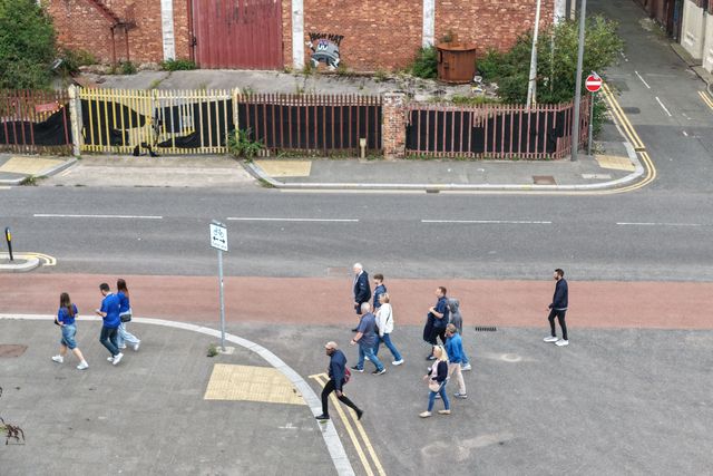Everton fans make their way to the Hill Dickinson Stadium during the Pre-season friendly match Everton vs A.S. Roma at Hill Dickinson Stadium, Liverpool, United Kingdom, 9th August 2025

(Photo by Mark Cosgrove/News Images)