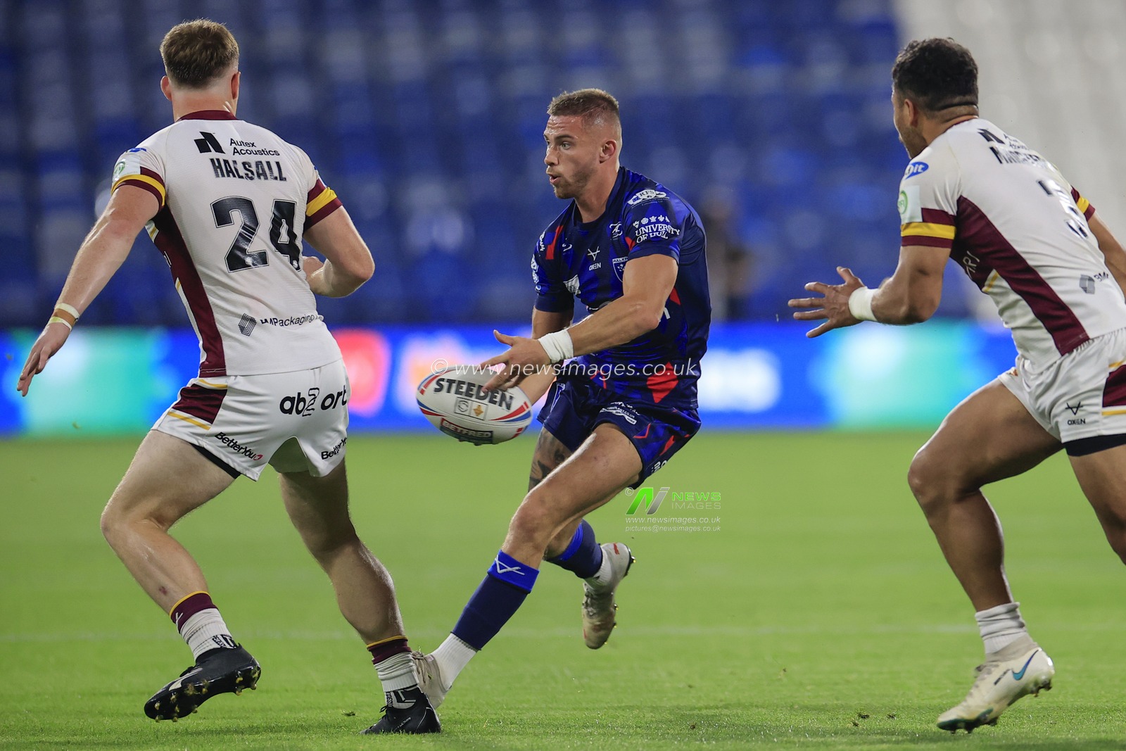 Jack Walker #34 of Hull KR passes the ball  with the ball during the Betfred Super League Round 25 match Huddersfield Giants vs Hull KR at John Smith's Stadium, Huddersfield, United Kingdom, 8th September 2023

(Photo by Conor Molloy/News Images)