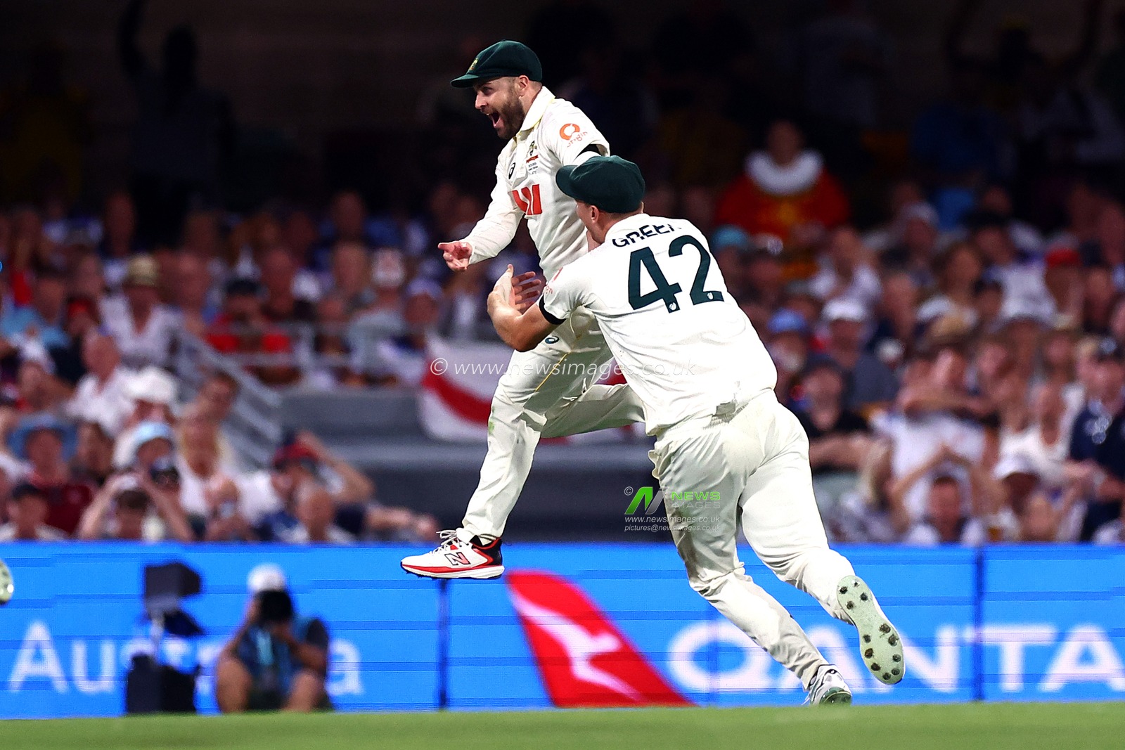 Josh Inglis of Australia celebrates the runout of Ben Stokes of England  during the NRMA Insurance Ashes Second Test Day 1 Series match Australia vs England at The Gabba, Brisbane Cricket Ground, Brisbane, Australia, 4th December 2025

(Photo by Patrick Hoelscher/News Images)

*** GER AUT SUI OUT ***