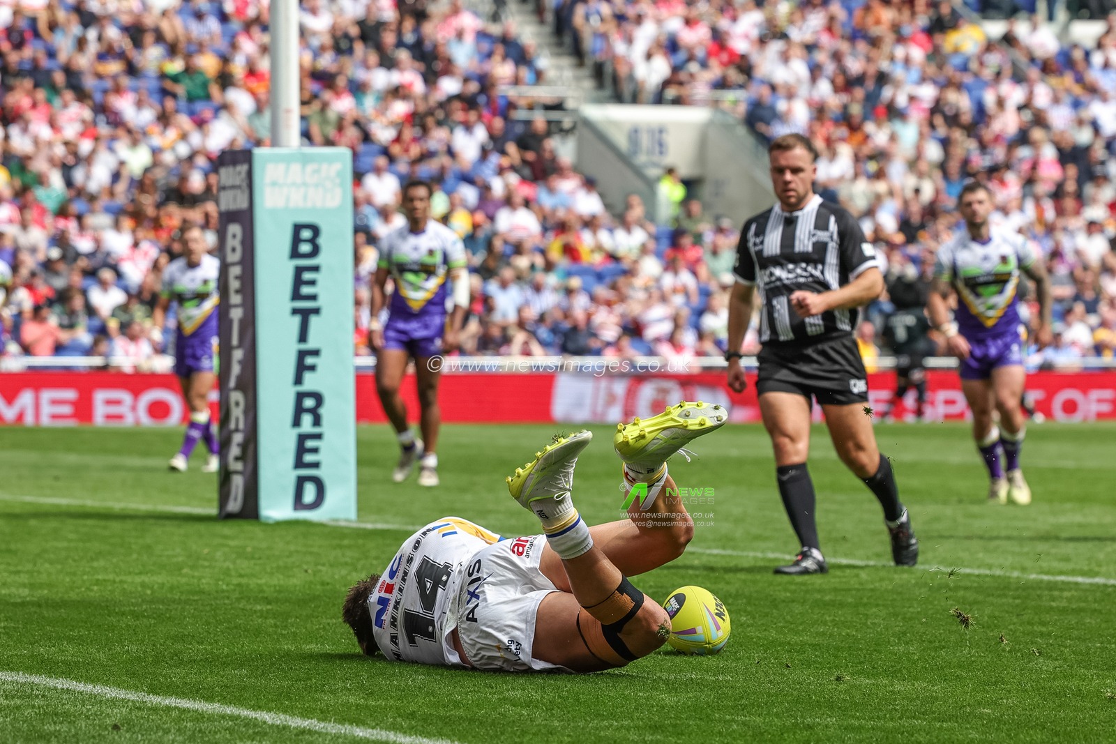Chris Hankinson of Leeds Rhinos goes over for a try during the Betfred Super League Magic Weekend match Leeds Rhinos vs Bradford Bulls at Hill Dickinson Stadium, Liverpool, United Kingdom on 05 July 2026

(Photo by Mark Cosgrove/News Images)