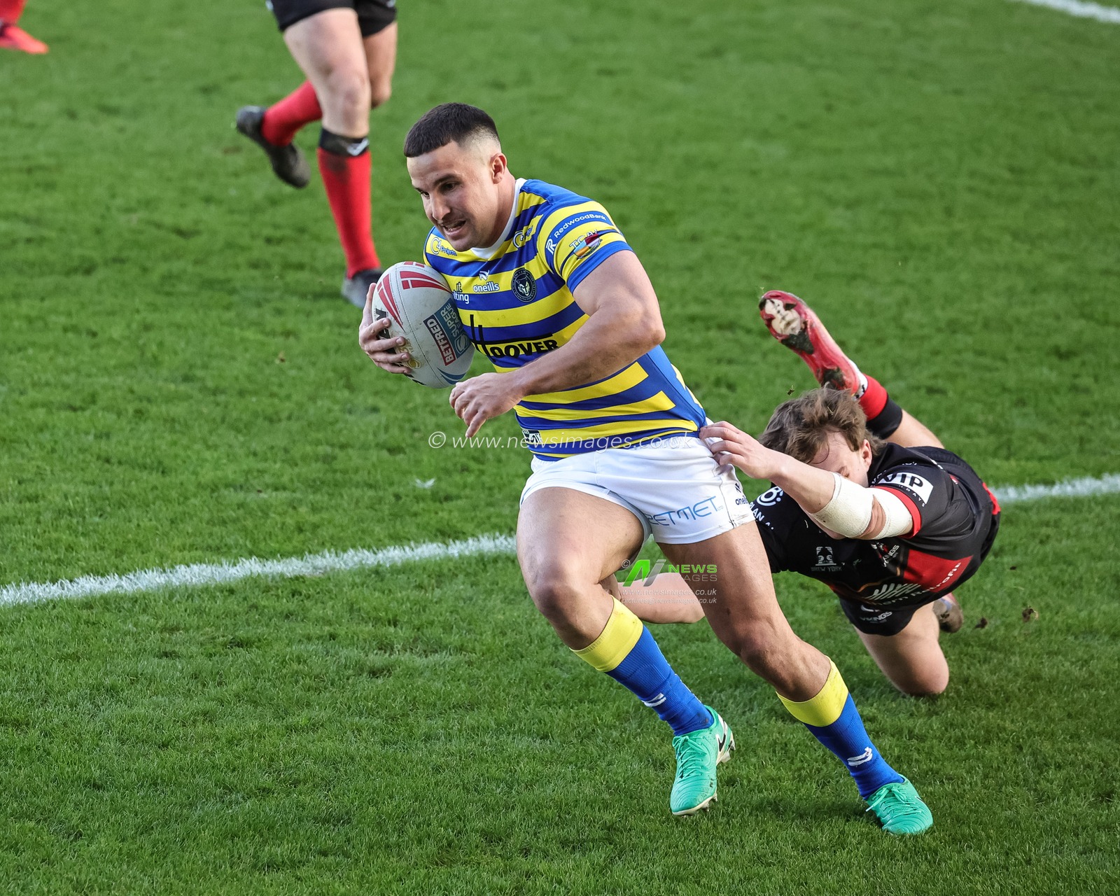 Josh Smith of Warrington Wolves goes over for a try during the Betfred Challenge Cup round 4 match Goole Vikings vs Warrington Wolves at The Halliwell Jones Stadium, Warrington, United Kingdom on 14 March 2026

(Photo by Mark Cosgrove/News Images)