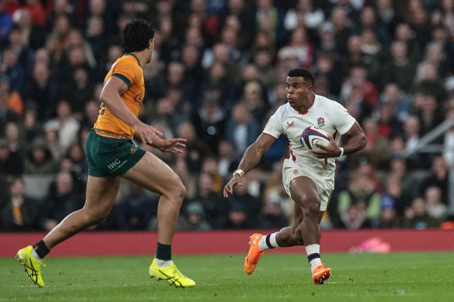 Immanuel Feyi-Waboso of England breaks with the ball during the Quilter Nations Series 2025 match England vs Australia at Allianz Stadium, Twickenham, United Kingdom, 1st November 2025

(Photo by Mark Cosgrove/News Images)

*** GER AUT SUI OUT ***