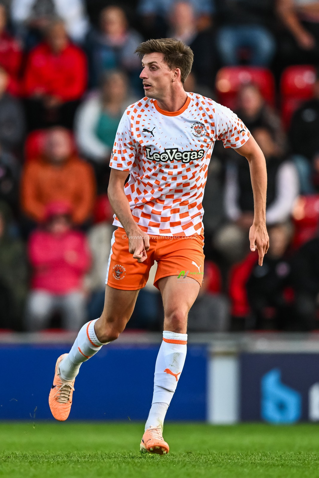 Jake Beesley #18 of Blackpool during the Pre-season friendly match Morecambe vs Blackpool at Mazuma Stadium, Morecambe, United Kingdom, 25th July 2023

(Photo by Craig Thomas/News Images)