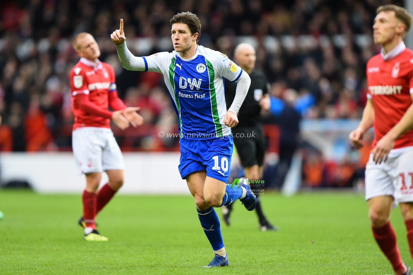 26th January 2019, City Ground, Nottingham, England ; Sky Bet Championship, Nottingham Forest v Wigan Athletic : Josh Windass (10) of Wigan celebrates after scoring a goal to make it 1-1 

Credit: Jon Hobley/News Images

English Football League images are subject to DataCo Licence