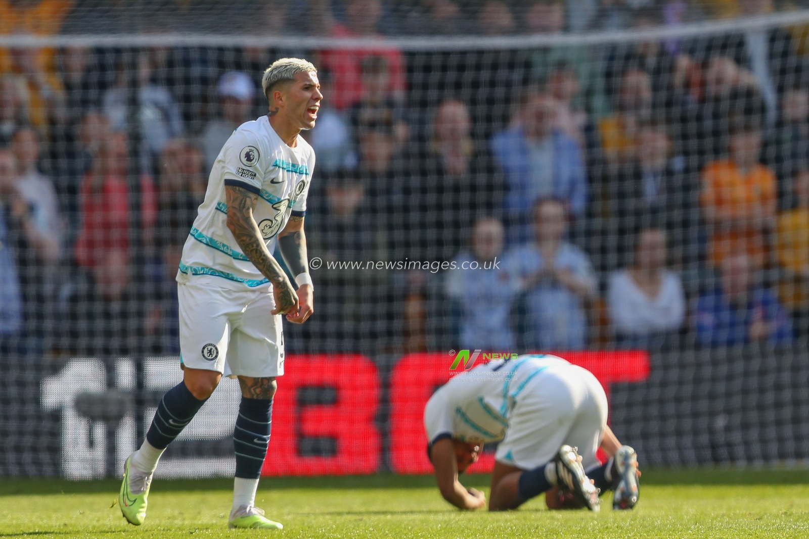 Enzo FernÃ¡ndez #5Â of Chelsea appeals to referee Peter Bankes during the Premier League match Wolverhampton Wanderers vs Chelsea at Molineux, Wolverhampton, United Kingdom, 8th April 2023

(Photo by Gareth Evans/News Images)