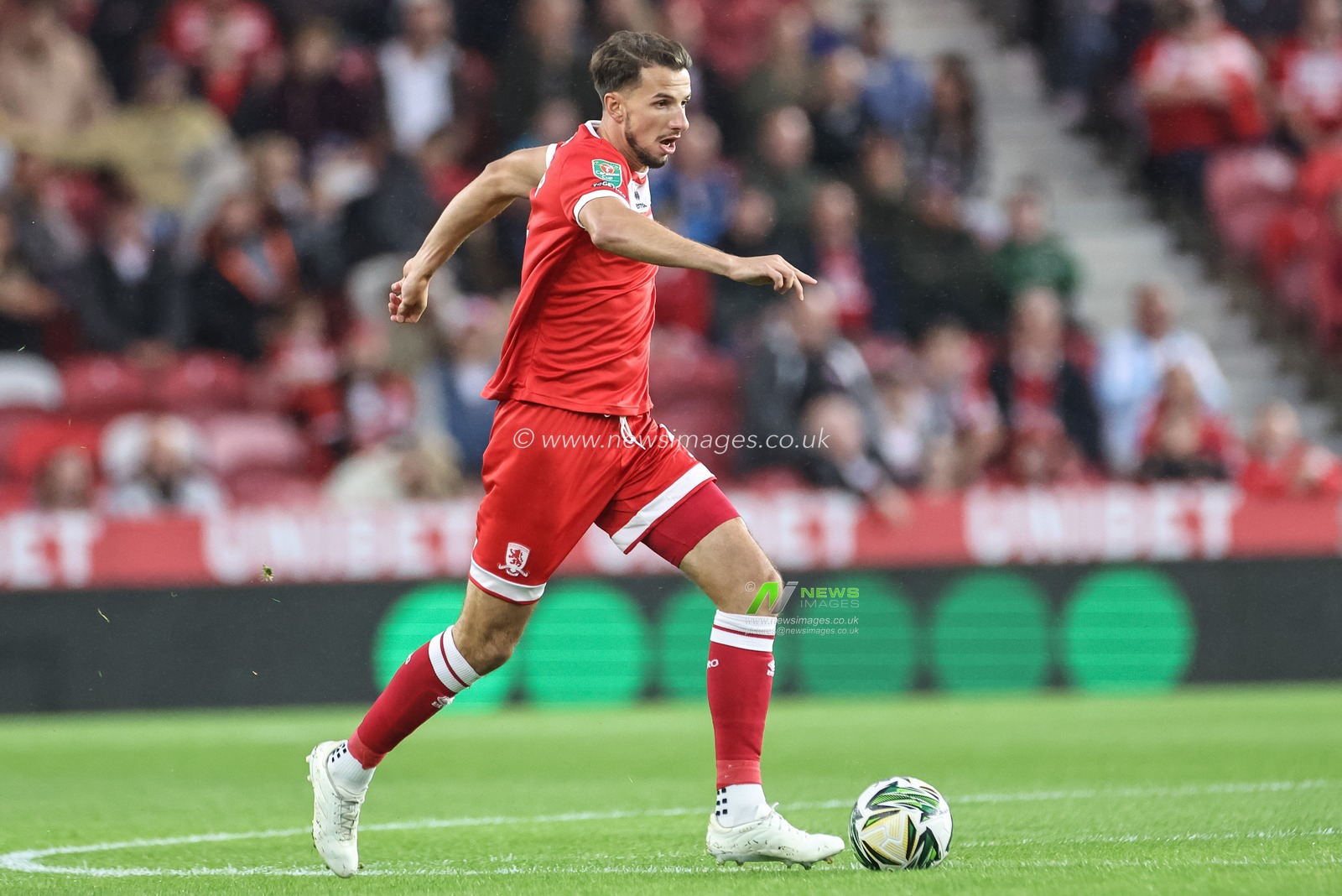 Dan Barlaser of Middlesbrough with the ball during the Carabao Cup match Middlesbrough vs Stoke City at Riverside Stadium, Middlesbrough, United Kingdom, 27th August 2024

(Photo by Mark Cosgrove/News Images)