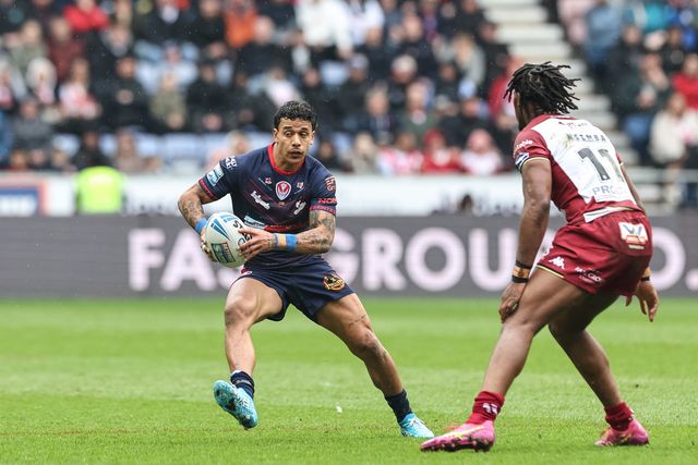 Tristan Sailor of St. Helens breaks with the ball during the Betfred Super League Round 8 match Wigan Warriors vs St Helens at The Brick Community Stadium, Wigan, United Kingdom, 18th April 2025

(Photo by Mark Cosgrove/News Images)