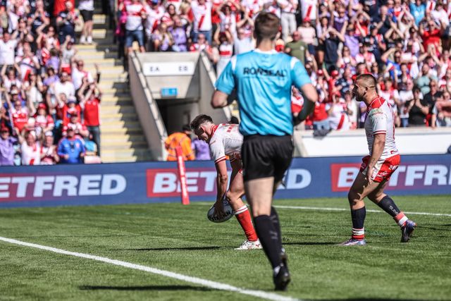Betfred Challenge Cup Semi-final Hull KR v Catalans Dragons