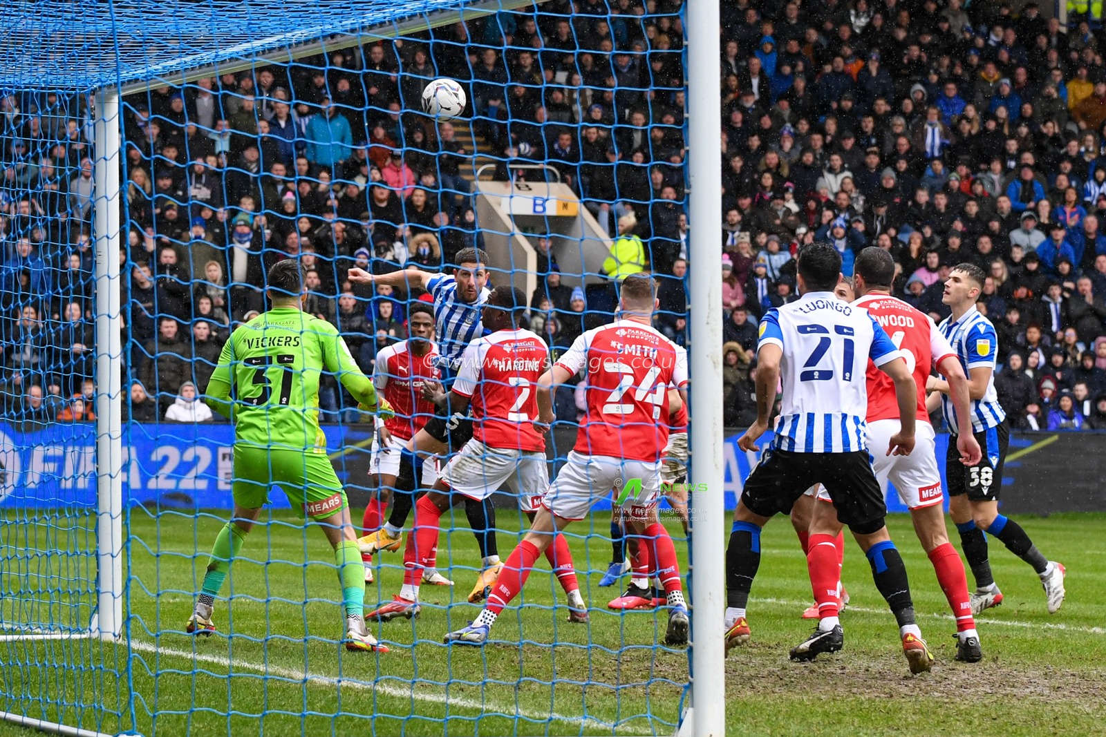 Sam Hutchinson #5 of Sheffield Wednesday has a chance at goal