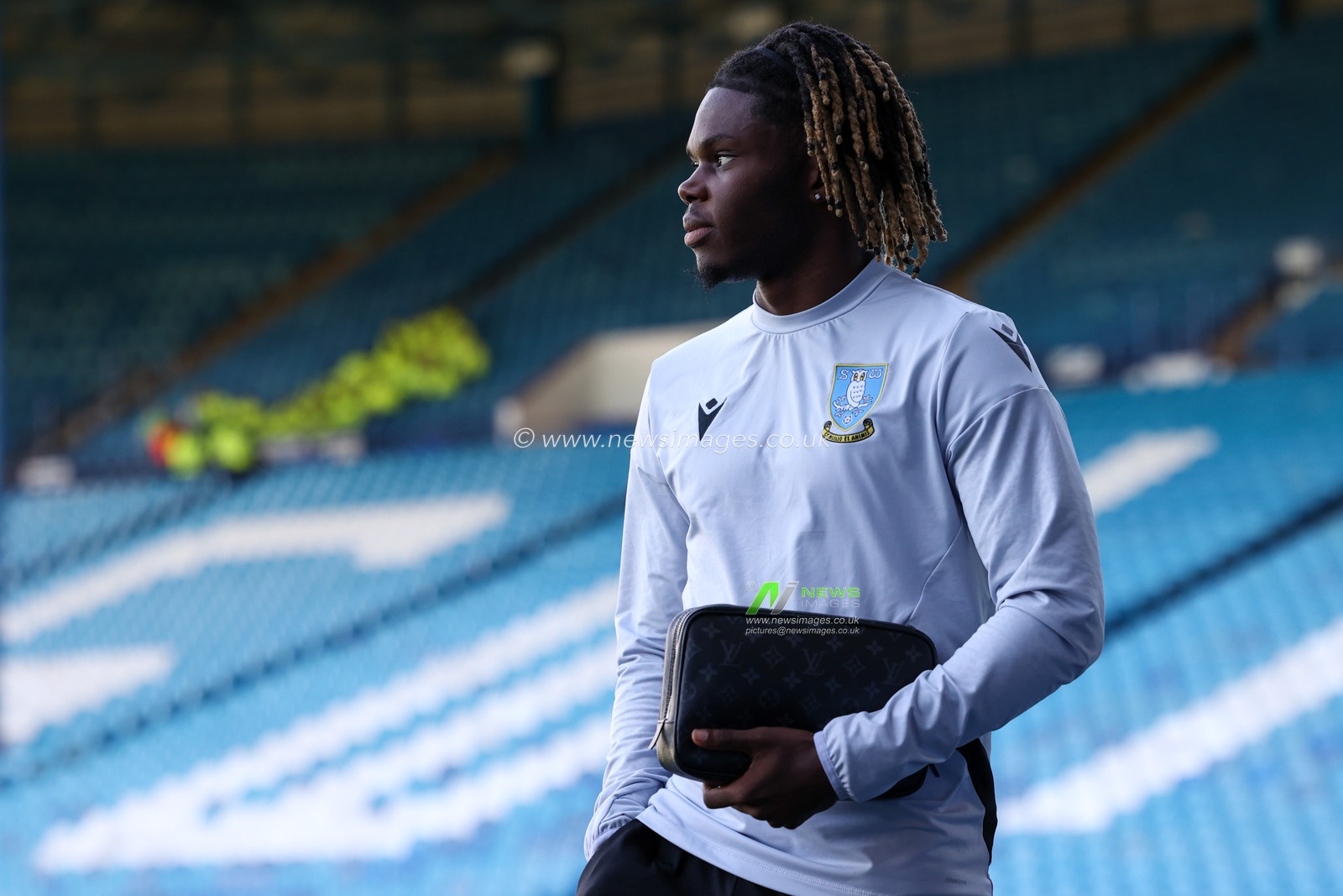 Alex Mighten #45 of Sheffield Wednesday during the Sky Bet League 1 match Sheffield Wednesday vs Ipswich Town at Hillsborough, Sheffield, United Kingdom, 17th September 2022

(Photo by Simon Bissett/News Images)