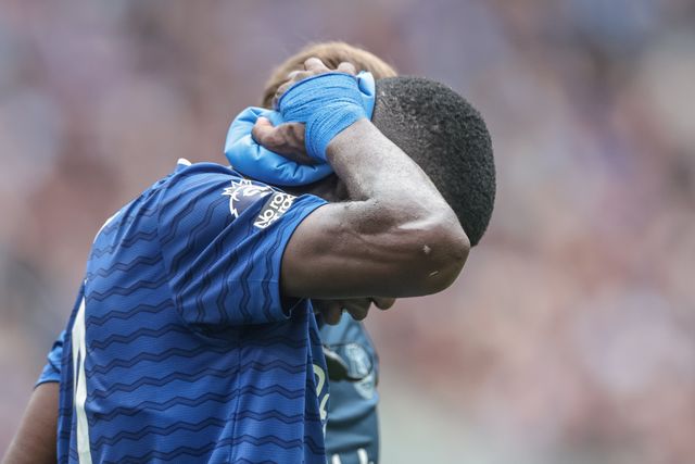 Thierno Barry of Everton receives a concussion check during the Pre-season friendly match Everton vs A.S. Roma at Hill Dickinson Stadium, Liverpool, United Kingdom, 9th August 2025

(Photo by Mark Cosgrove/News Images)