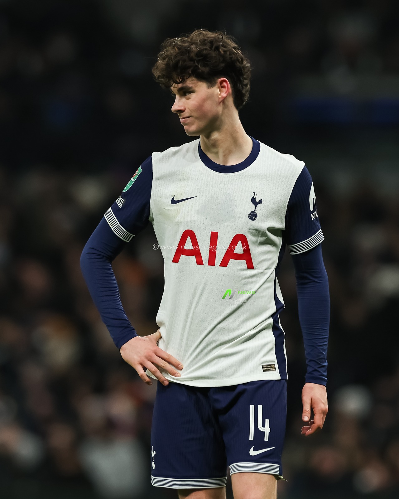 Archie Gray of Tottenham Hotspur in action during the Carabao Cup Semi-Finals First Leg Tottenham Hotspur vs Liverpool at Tottenham Hotspur Stadium, London, United Kingdom, 8th January 2025

(Photo by Mark Cosgrove/News Images)