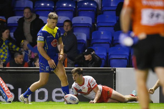 Jon Bennison of St. Helens makes a try during the Betfred Super League play-off Eliminator 2 Warrington Wolves v St Helens at Halliwell Jones Stadium, Warrington, United Kingdom, 28th September 2024

(Photo by Ben Roberts/News Images)