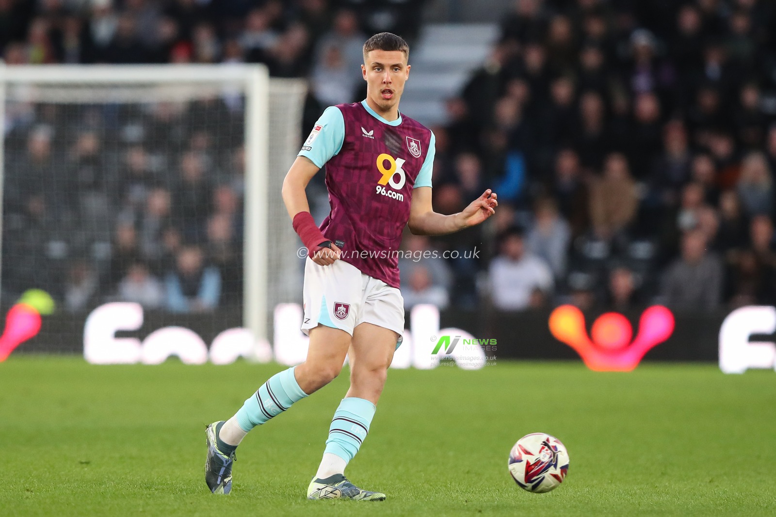 Maxime EstÃ¨ve of Burnley passes the ball during the Sky Bet Championship match Derby County vs Burnley at Pride Park Stadium, Derby, United Kingdom, 8th April 2025

(Photo by Gareth Evans/News Images)