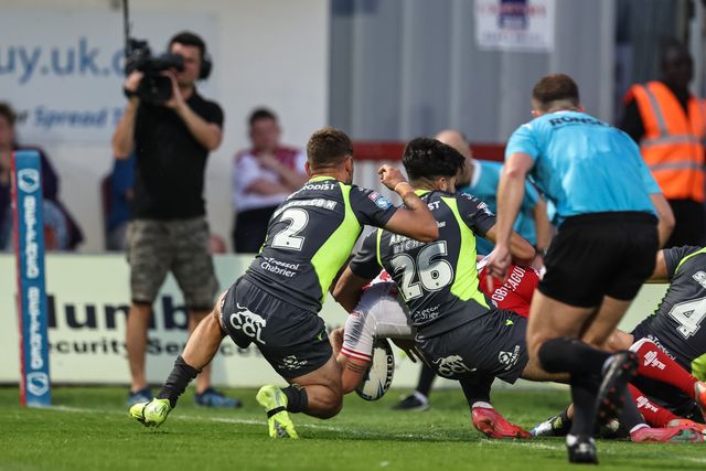 Betfred Super League Round 14 Hull KR v Catalans Dragons