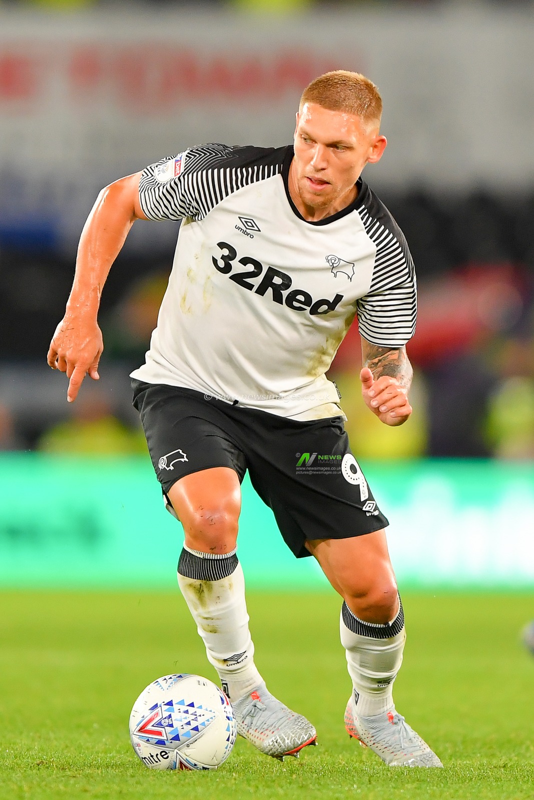 13th September 2019, Pride Park, Derby, England; Sky Bet Championship Football, Derby County vs Cardiff City ; Martyn Waghorn (9) of Derby County 

Credit: Jon Hobley/News Images 

English Football League images are subject to DataCo Licence