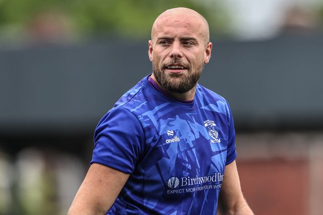 James Harrison of Warrington Wolves during pre-game warm up during the Betfred Super League Round 11 match Wakefield Trinity vs Warrington Wolves at DIY Kitchens Stadium, Wakefield, United Kingdom, 18th May 2025

(Photo by Alfie Cosgrove/News Images)