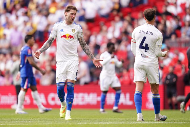 Joe Rodon of Leeds United and Ethan Ampadu of Leeds United during the Emirates FA Cup Semi-Final match Chelsea vs Leeds United at Wembley Stadium, London, United Kingdom on 26 April 2026

(Photo by Harvey Murphy/News Images)