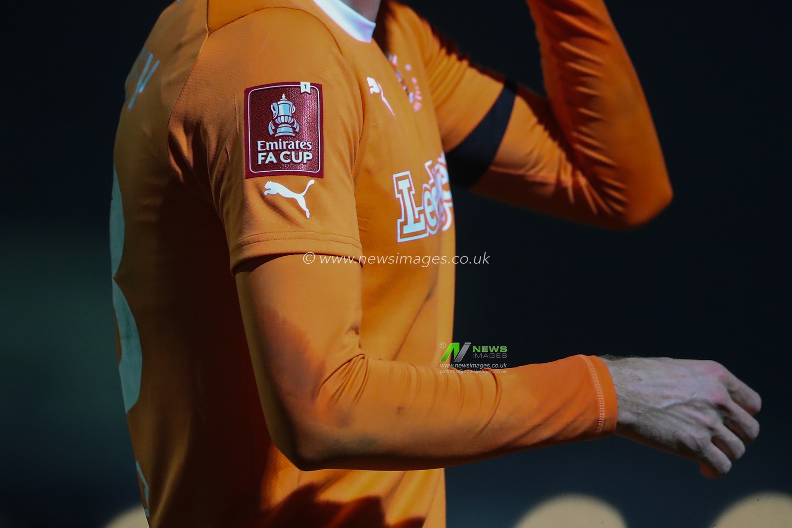 The Emirates FA Cup badge on the sleeve of the Blackpool home shirt during the Emirates FA Cup match Bromley FC vs Blackpool at Bromley Football Club, Hayes Lane, United Kingdom, 4th November 2023

(Photo by Gareth Evans/News Images)