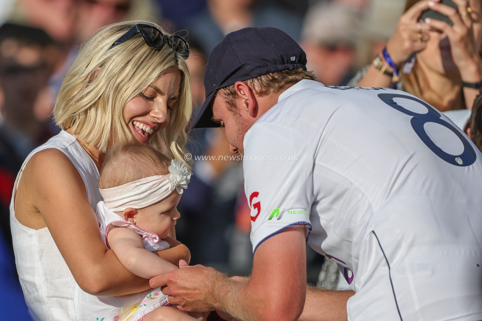 Stuart Broad of England and his partner after the game during the LV= Insurance Ashes Fifth Test Series Day Five England v Australia at The Kia Oval, London, United Kingdom, 31st July 2023

(Photo by Mark Cosgrove/News Images)