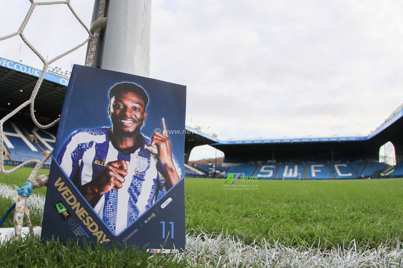 7th December 2019, Hillsborough, Sheffield, England; Sky Bet Championship, Sheffield Wednesday v Brentford : 

Credit: Mark Cosgrove/News Images