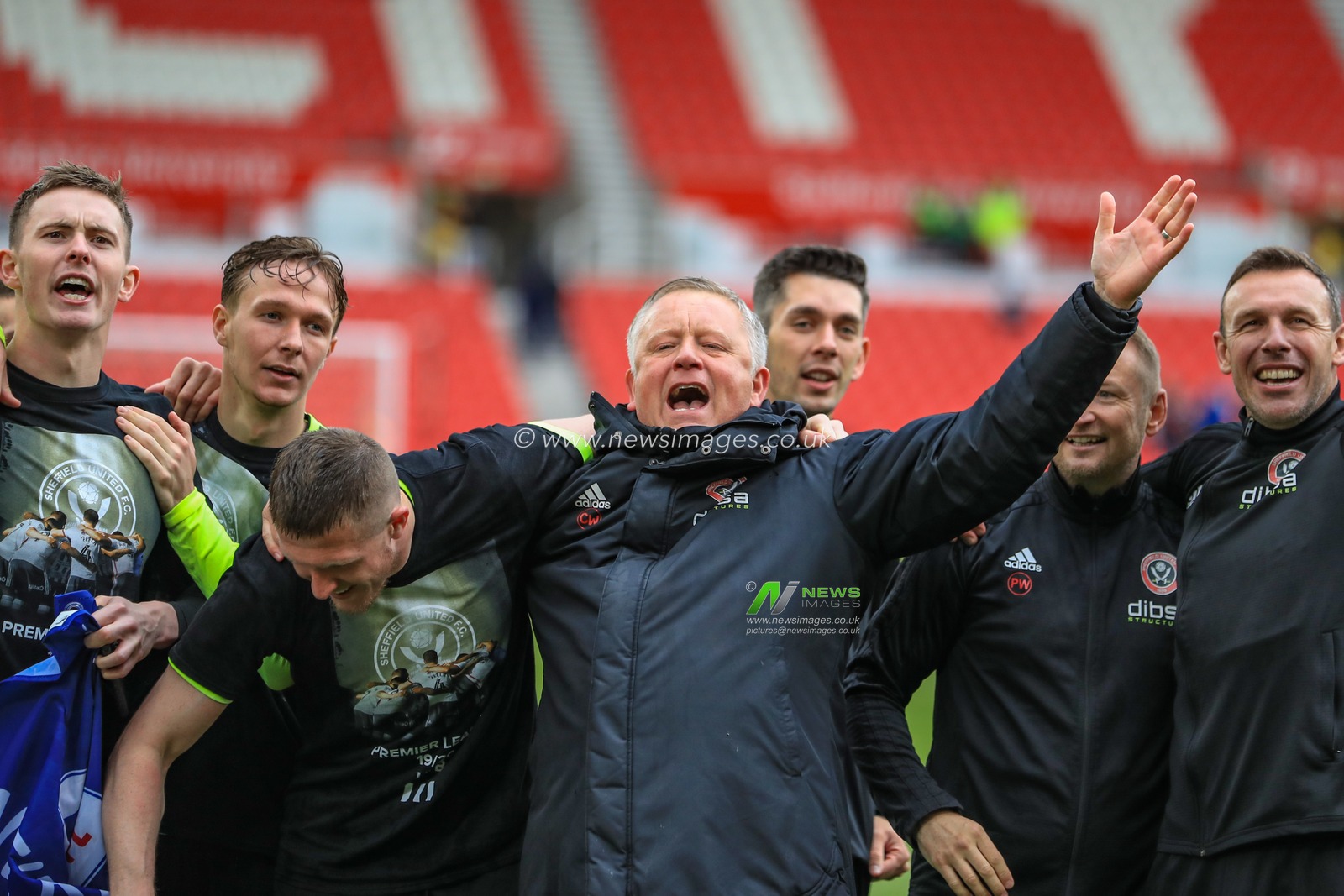 5th May 2019, Bet 365 Stadium, Stoke-on-Trent, England; Sky Bet Championship, Stoke City vs Sheffield United ; Chris Wilder manager of Sheffield United and his Sheffield United get promoted into the Premier League 


Credit: Mark Cosgrove/News Images

English Football League images are subject to DataCo Licence