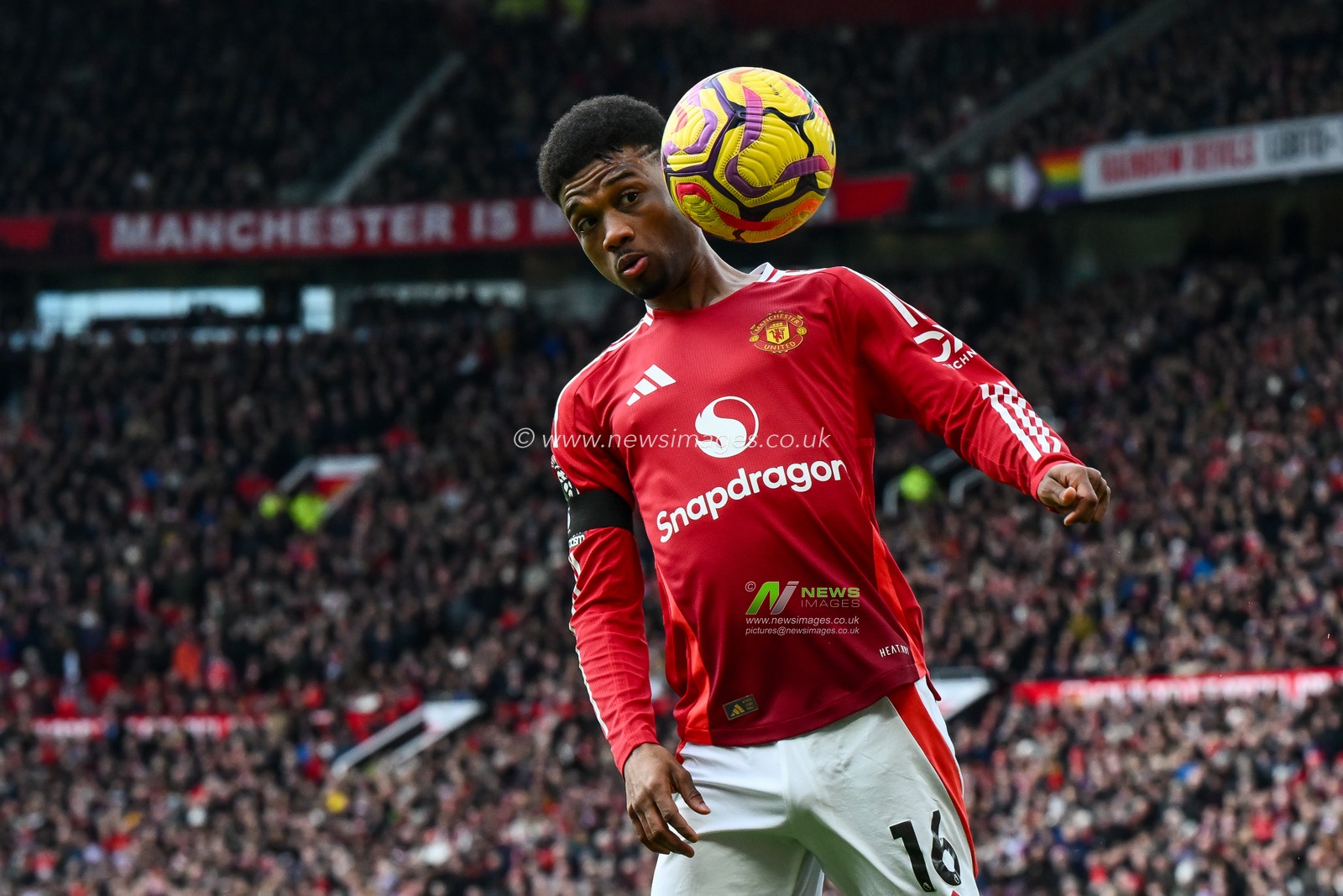 Amad Diallo of Manchester United in action with the ball during the Premier League match Manchester United vs Crystal Palace at Old Trafford, Manchester, United Kingdom, 2nd February 2025

(Photo by Craig Thomas/News Images)