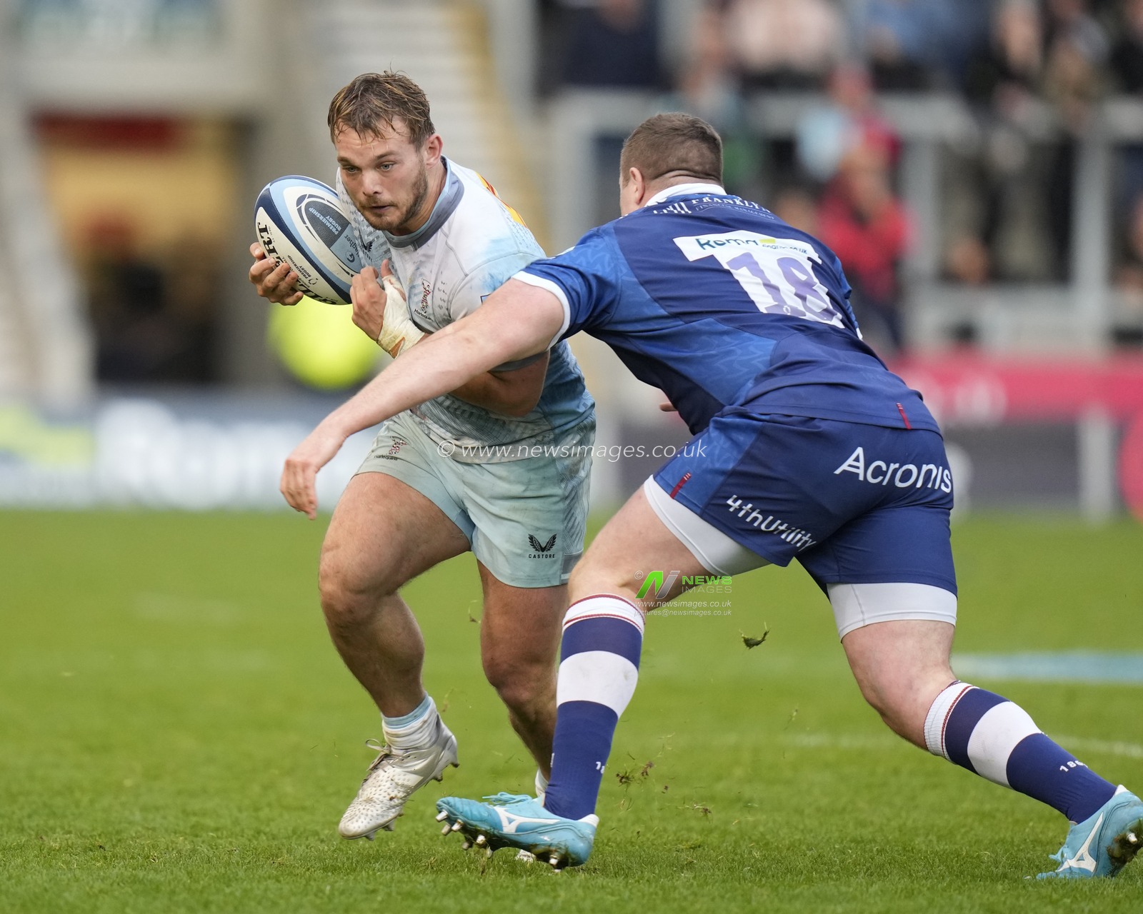 Jack Musk #2 of Harlequins runs at James Harper #18 of Sale Sharks during the Gallagher Premiership match Sale Sharks vs Harlequins at AJ Bell Stadium, Eccles, United Kingdom, 23rd October 2022

(Photo by Steve Flynn/News Images)