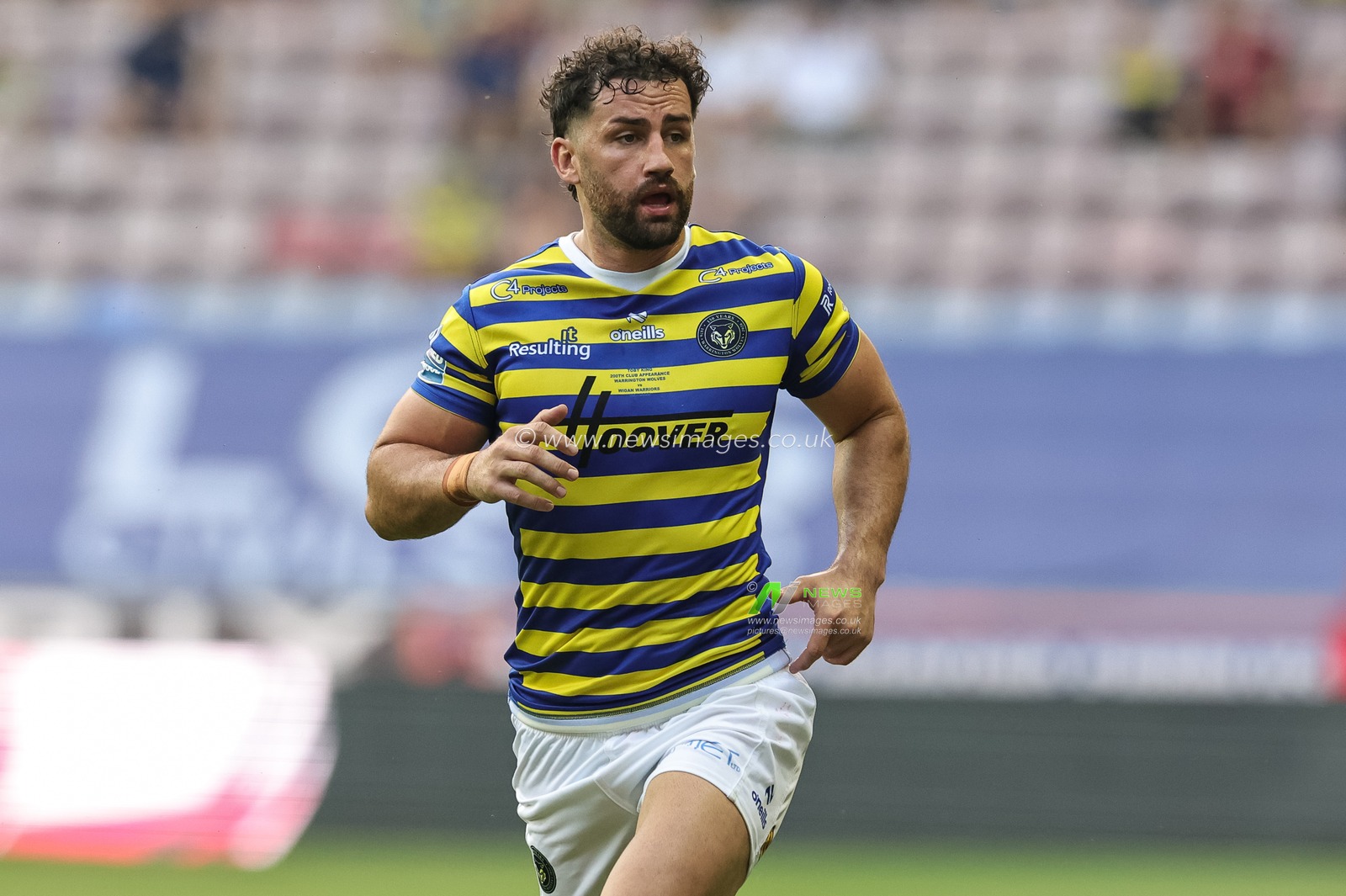 Toby King of Warrington Wolves on his 200th appearance for Wolves during the Betfred Super League round 18 match Wigan Warriors vs Warrington Wolves at The Brick Community Stadium, Wigan, United Kingdom on 10 July 2026

(Photo by Mark Cosgrove/News Images)