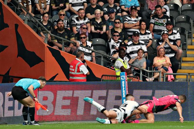 Betfred Super League Round 14 Hull FC v Castleford Tigers
