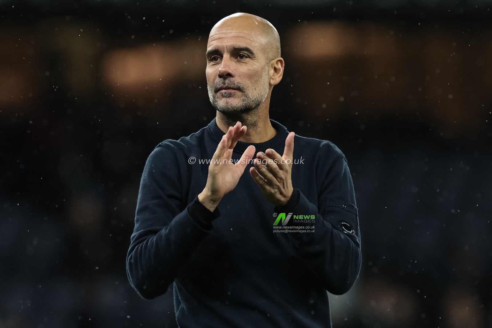 Pep Guardiola manager of Manchester City applauds the fans after the final whistle during the Premier League match Manchester City vs Sunderland at Etihad Stadium, Manchester, United Kingdom, 6th December 2025

(Photo by Mark Cosgrove/News Images)

*** GER AUT SUI OUT ***