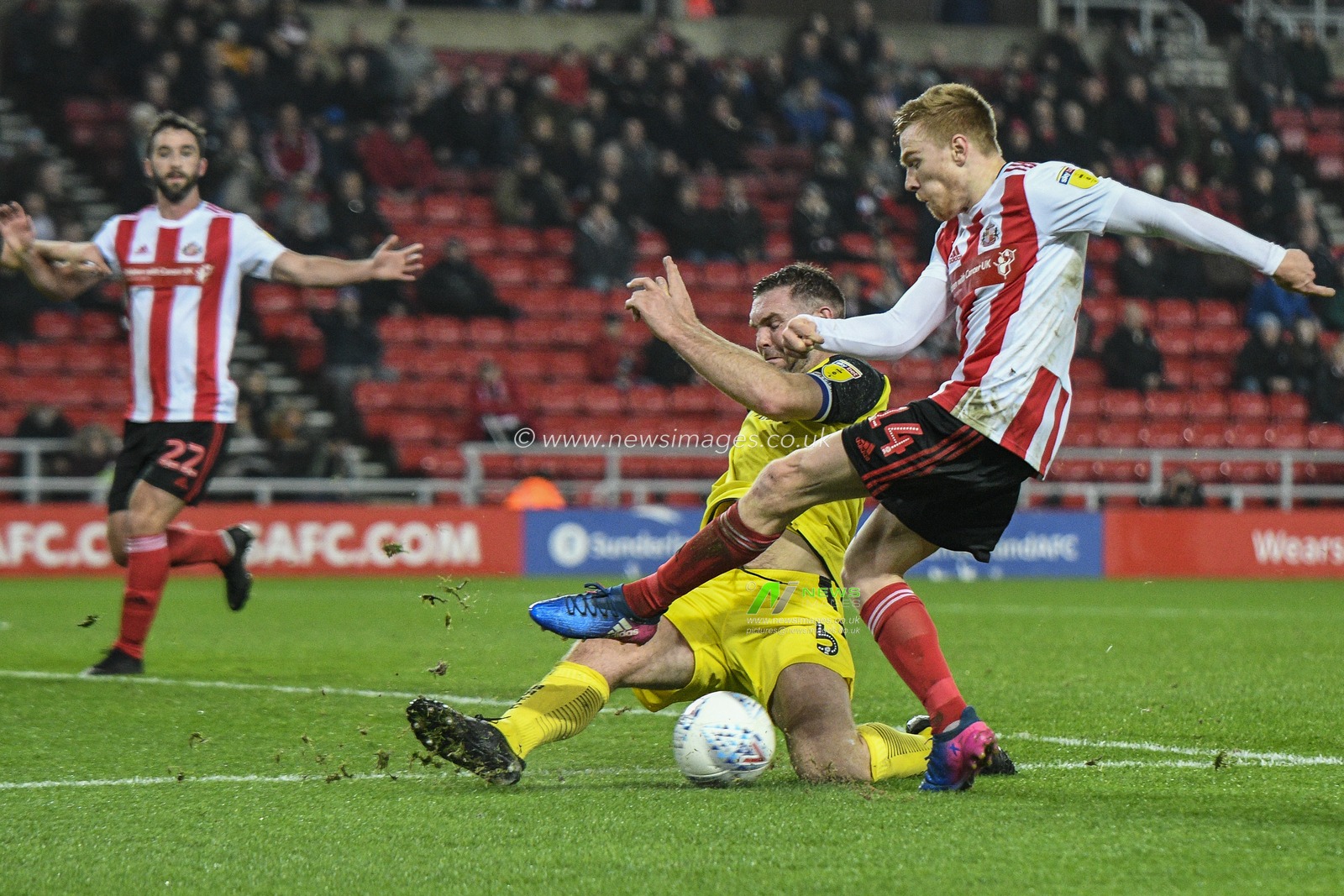 26th November 2019, Stadium Of Light, Sunderland, England; Sky Bet League 1, Sunderland v Burton Albion : Jake Buxton (5) of Burton Albion tackles Duncan Watmore (14) of Sunderland

Credit: Iam Burn/News Images
