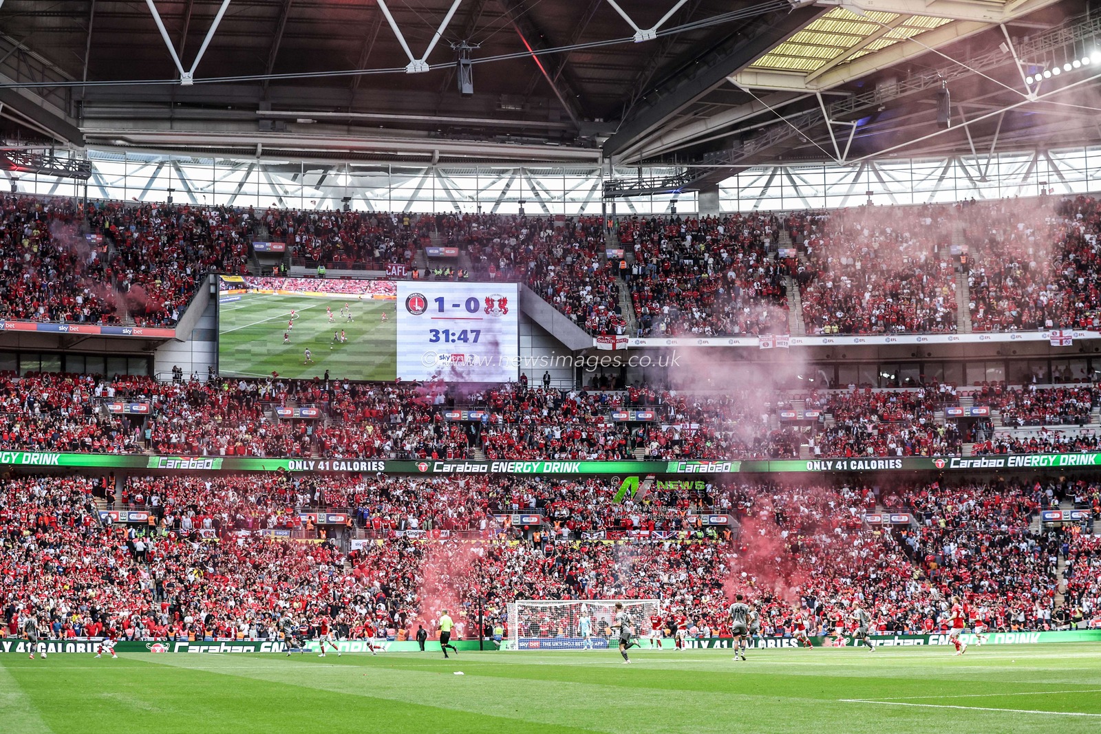 Charlton lead 1-0 in the 31st minute of the game during the Sky Bet League 1 Playoff Final match Charlton Athletic vs Leyton Orient at Wembley Stadium, London, United Kingdom, 25th May 2025

(Photo by Alfie Cosgrove/News Images)