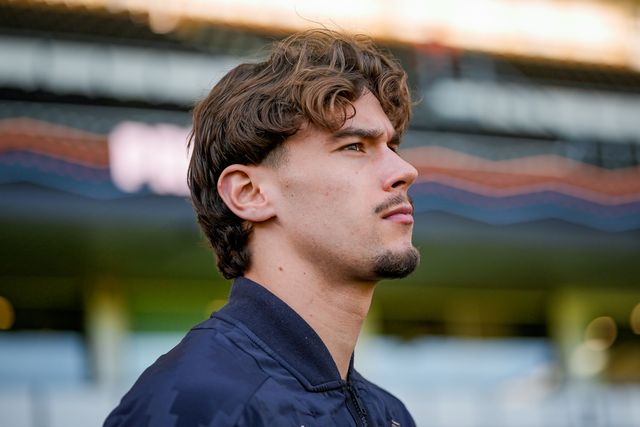 Milan Smit of Stoke City arrives at the stadium prior to kick off during the Sky Bet Championship match Derby County vs Stoke City at Pride Park Stadium, Derby, United Kingdom on 06 April 2026

(Photo by Maynard Manyowa/News Images)