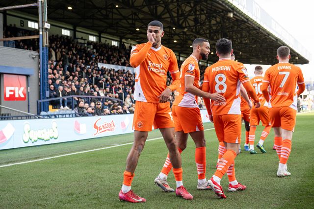Ashley Fletcher of Blackpool celebrates his goal to make it  0-1 during the Sky Bet League 1 match Stockport County vs Blackpool at Edgeley Park Stadium, Stockport, United Kingdom, 1st March 2025

(Photo by Craig Thomas/News Images)