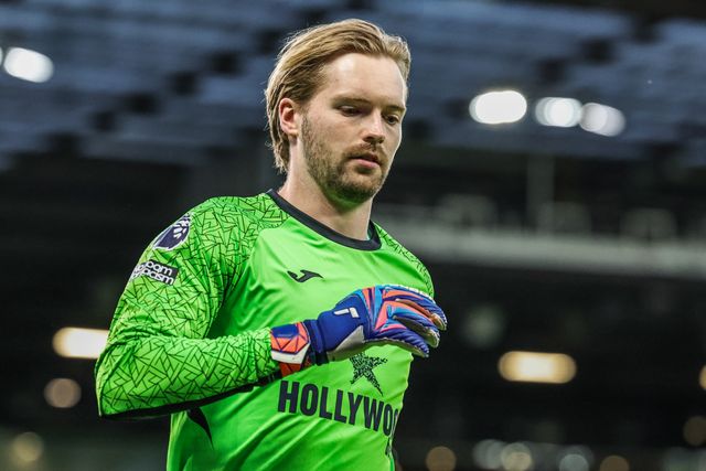 Brentford goalkeeper Caoimhin Kelleher during the Premier League match Manchester United vs Brentford at Old Trafford, Manchester, United Kingdom on 27 April 2026

(Photo by Mark Cosgrove/News Images)