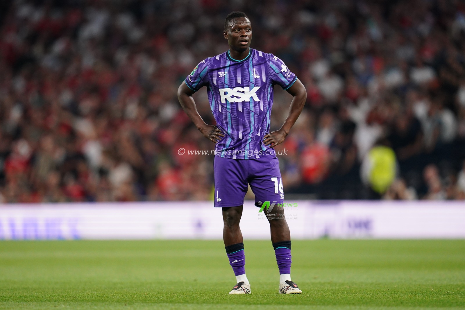 Timothy Noor Ouma of Charlton Athletic during the Carabao Cup round 2 match Tottenham Hotspur vs Charlton Athletic at Tottenham Hotspur Stadium, London, United Kingdom on 26 August 2026

(Photo by Harvey Murphy/News Images)