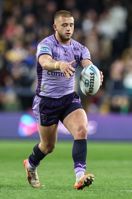 Mikey Lewis of Hull KR with the ball during the Betfred Super League round 9 match Leeds Rhinos vs Hull KR at Headingley Stadium, Leeds, United Kingdom, 25th April 2025

(Photo by Mark Cosgrove/News Images)