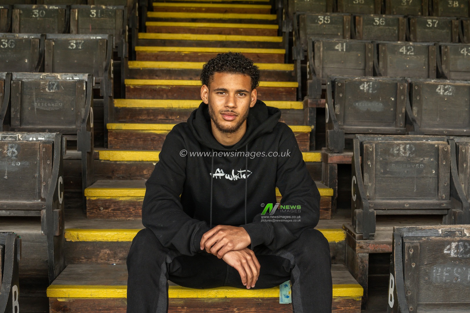 Kyran Lofthouse signs for Barnsley at Oakwell, Barnsley, United Kingdom, 28th July 2023

(Photo by Craig Thomas/News Images)