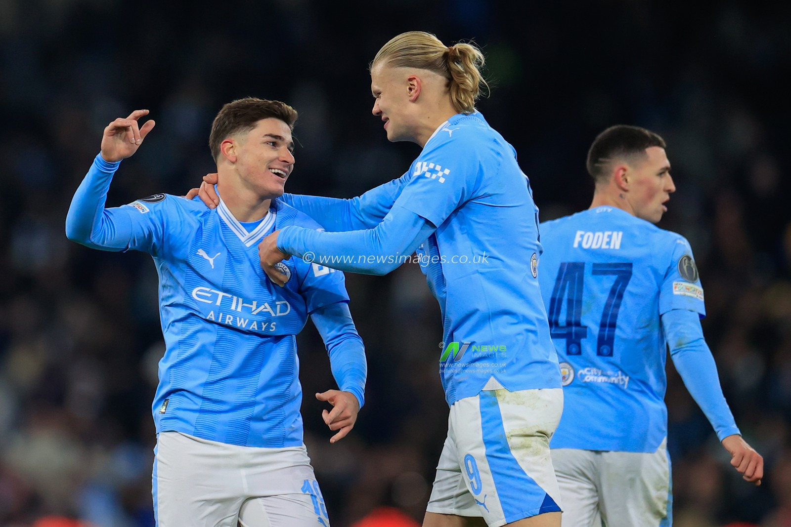 JuliÃ¡n Ãlvarez #19 of Manchester City celebrates his goal to make it 3-2 during the UEFA Champions League Group G match Manchester City vs RB Leipzig at Etihad Stadium, Manchester, United Kingdom, 28th November 2023

(Photo by Conor Molloy/News Images)