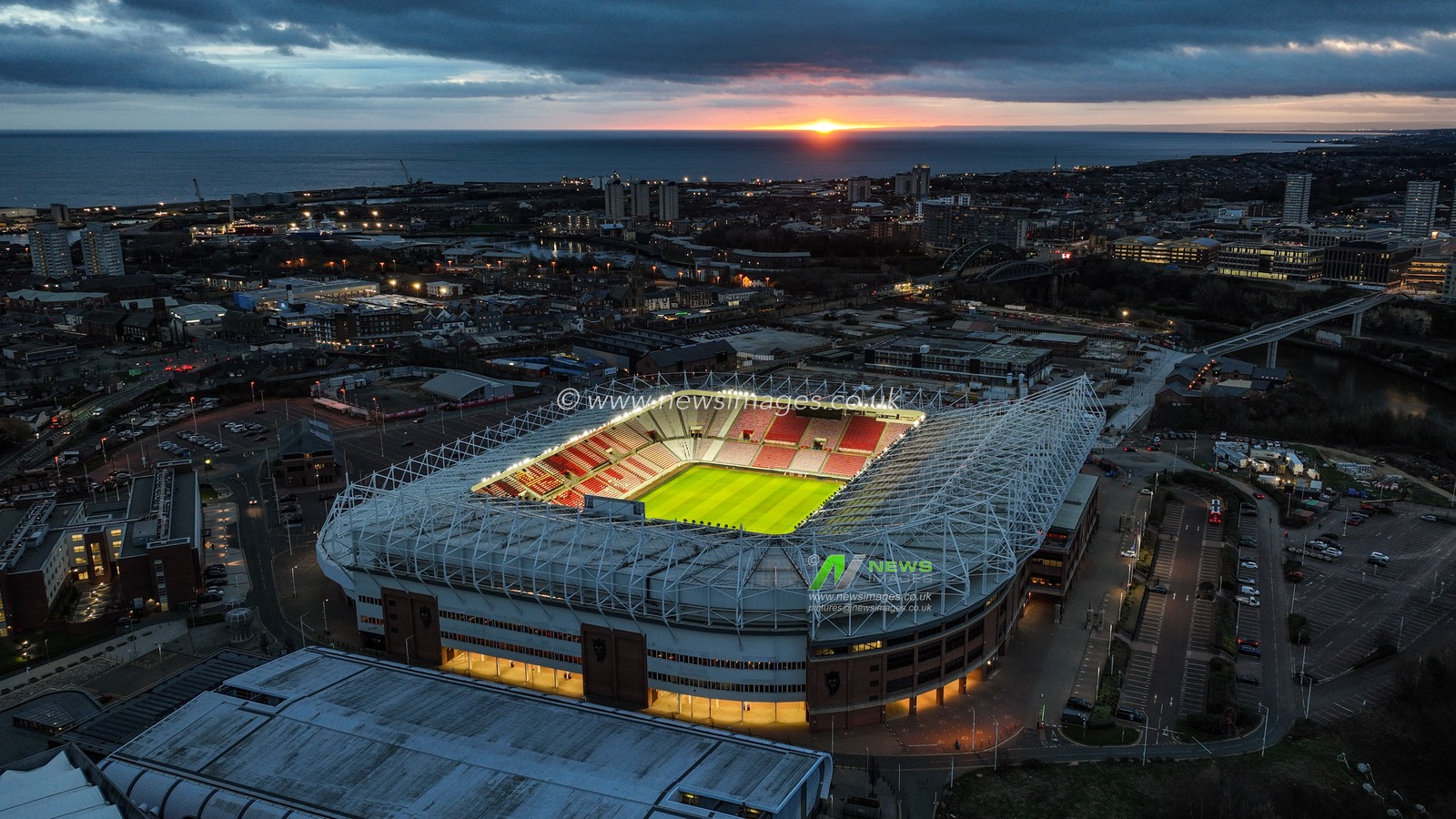An aerial view of the Stadium Of Light during sunrise ahead of the Premier League match Sunderland vs Newcastle United at Stadium Of Light, Sunderland, United Kingdom, 14th December 2025

(Photo by Alfie Cosgrove/News Images)

*** GER AUT SUI OUT ***