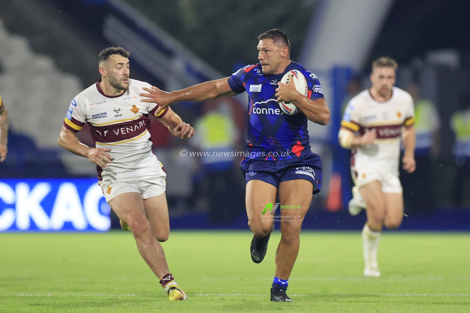 Ryan Hall #5 of Hull KR runs with the ball during the Betfred Super League Round 25 match Huddersfield Giants vs Hull KR at John Smith's Stadium, Huddersfield, United Kingdom, 8th September 2023

(Photo by Conor Molloy/News Images)