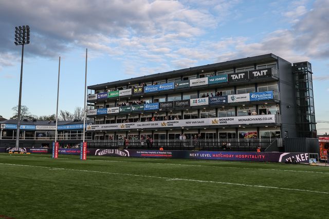 A general view of DIY Kitchens Stadium during the Betfred Super League Round 8 match Wakefield Trinity vs Castleford Tigers at DIY Kitchens Stadium, Wakefield, United Kingdom, 17th April 2025

(Photo by Alfie Cosgrove/News Images)