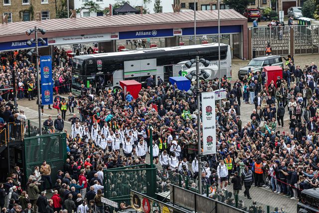 Team England arrive during the Quilter Nations Series 2025 match England vs New Zealand at Allianz Stadium, Twickenham, United Kingdom, 15th November 2025

(Photo by Mark Cosgrove/News Images)

*** GER AUT SUI OUT ***