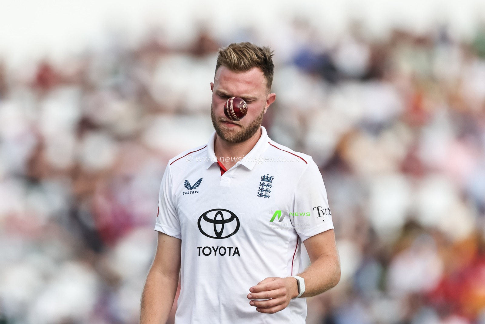 Sam Cook of England juggles the ball during the Rothesay Test Match Day 2 England vs Zimbabwe at Trent Bridge, Nottingham, United Kingdom, 23rd May 2025

(Photo by Mark Cosgrove/News Images)
