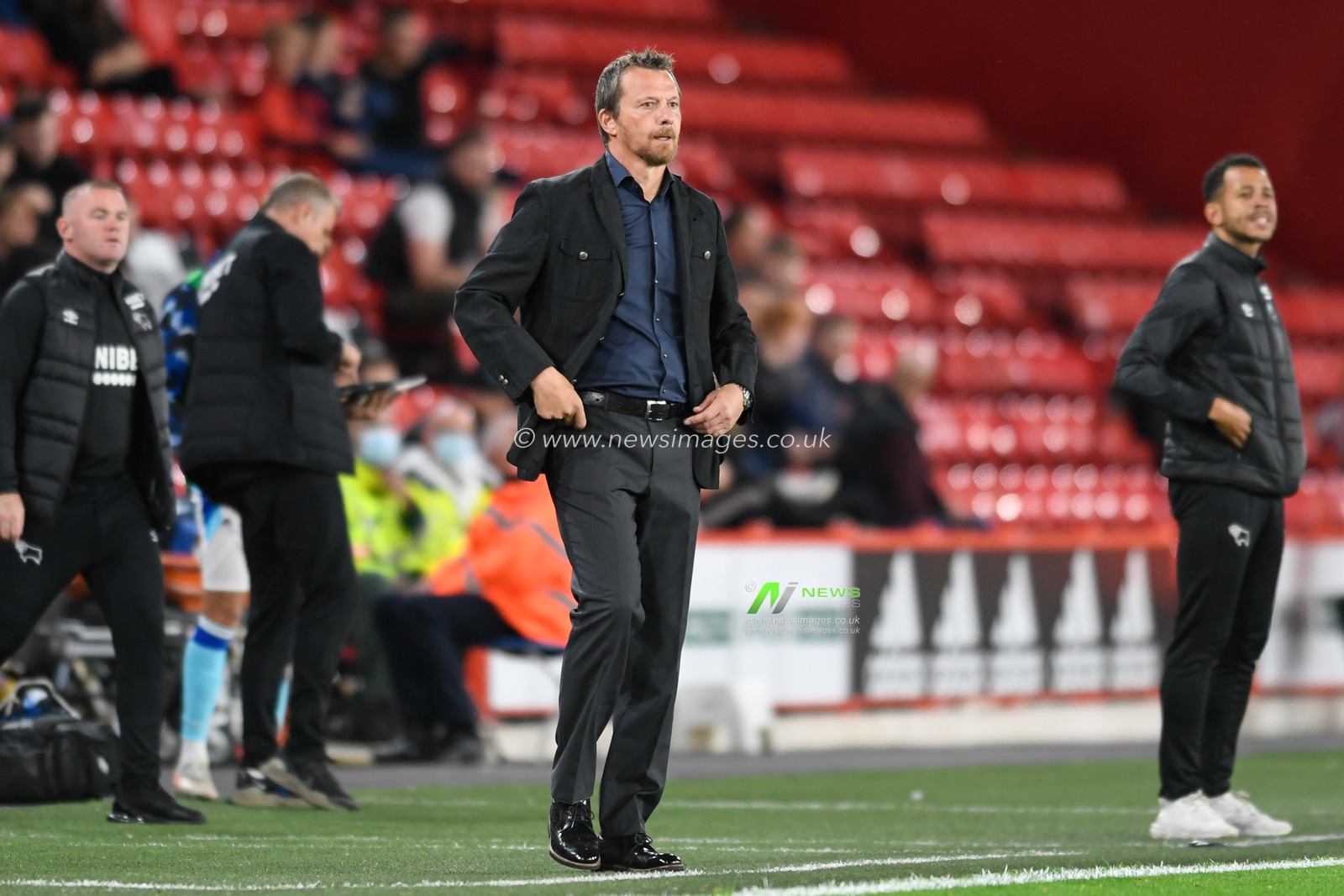 Slavisa Jokanovic manager of Sheffield United watches the game from the technical area