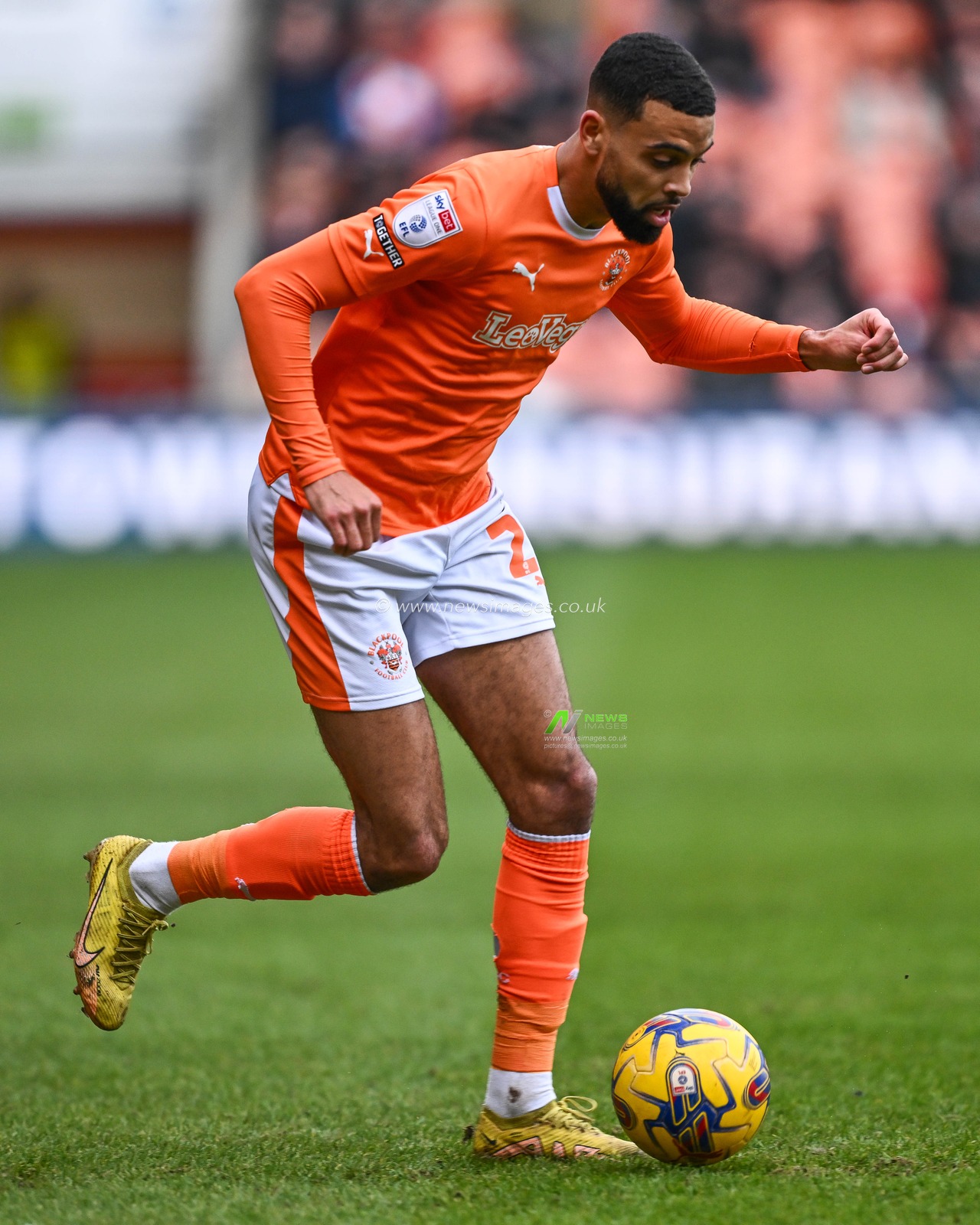 CJ Hamilton of Blackpool makes a break with the ball during the Sky Bet League 1 match Blackpool vs Charlton Athletic at Bloomfield Road, Blackpool, United Kingdom, 27th January 2024

(Photo by Craig Thomas/News Images)