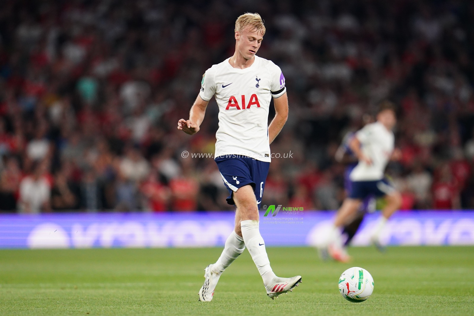 Jan Paul van Hecke of Tottenham Hotspur during the Carabao Cup round 2 match Tottenham Hotspur vs Charlton Athletic at Tottenham Hotspur Stadium, London, United Kingdom on 26 August 2026

(Photo by Harvey Murphy/News Images)
