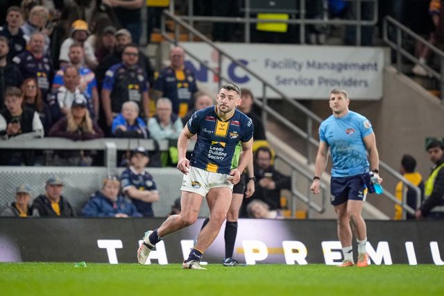 Jake Connor of Leeds Rhinos converts a goal during the Betfred Super League round 9 match Leeds Rhinos vs Catalans Dragons at AMT Headingley Stadium, Leeds, United Kingdom on 24 April 2026

(Photo by Maynard Manyowa/News Images)